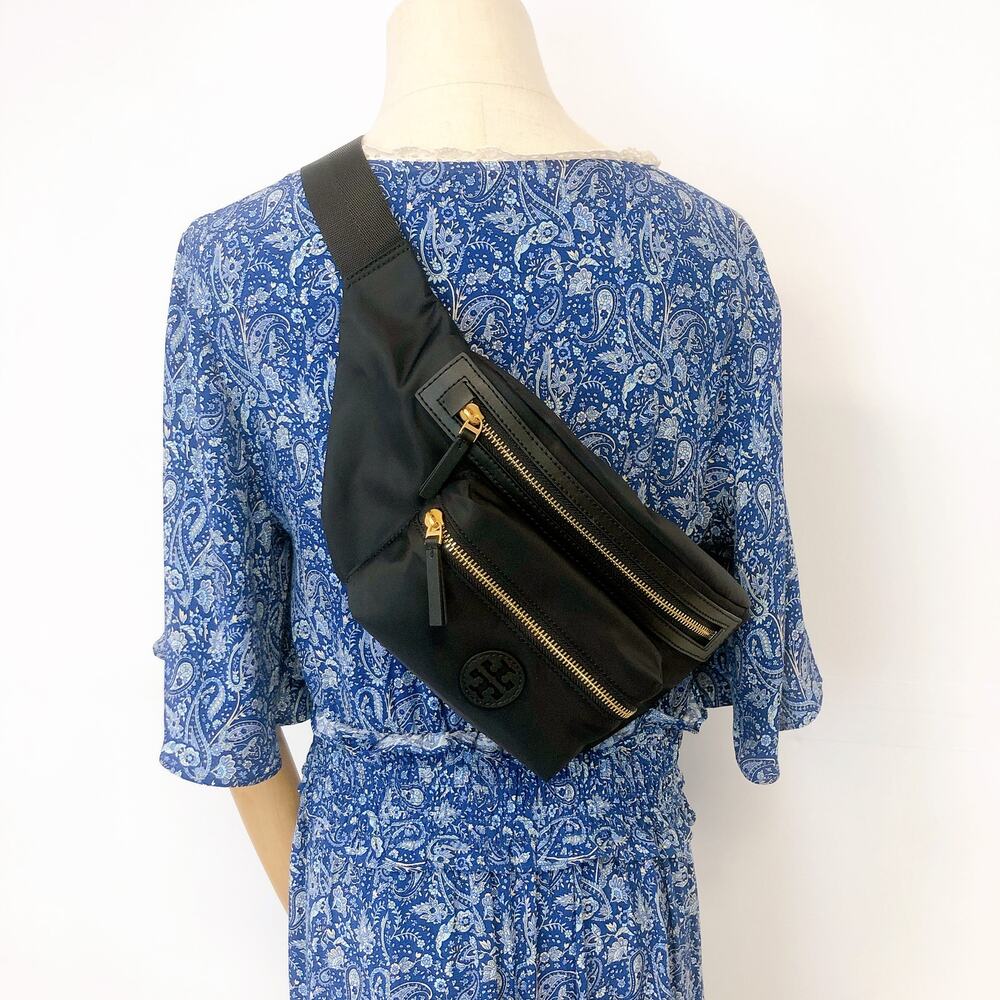 TORY BURCH 82508 Nylon Belt Bag IN BLACK